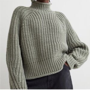 H&M chunky knit turtleneck sweater